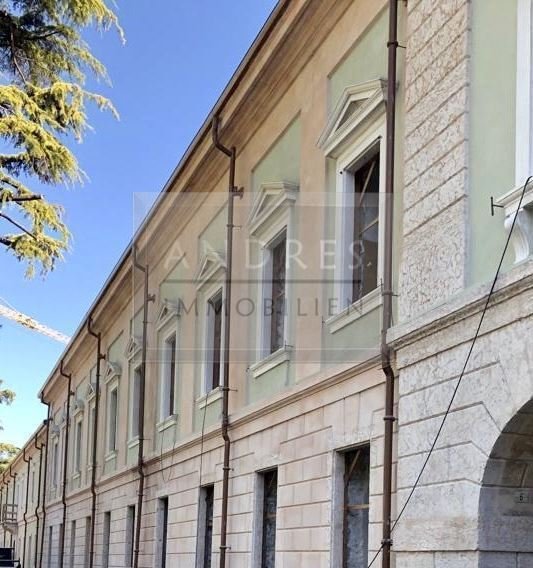 Gebäude