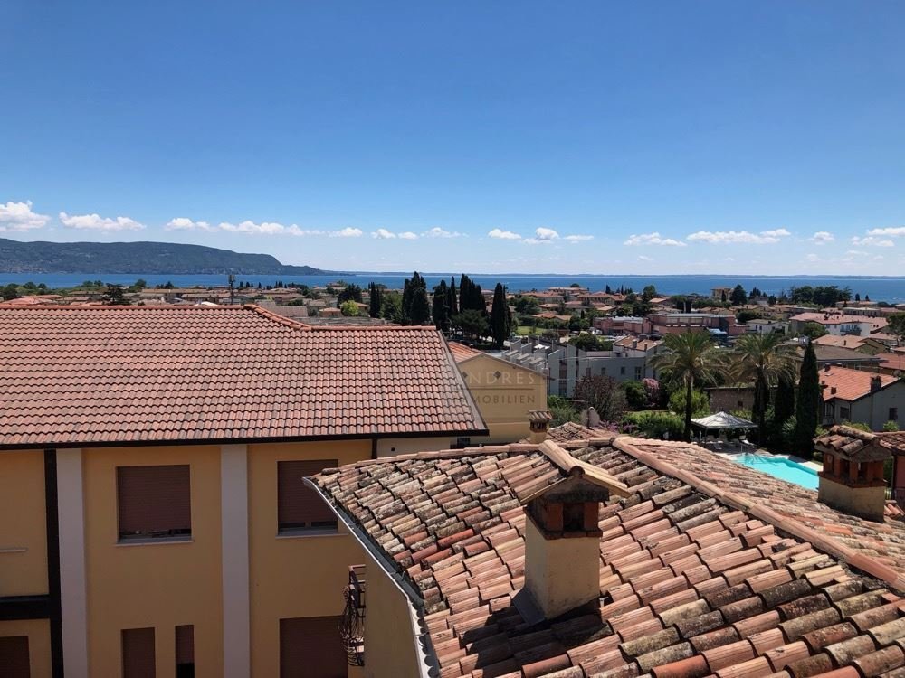 Maderno-Bilocale-F01-Veduta-sul-Lago-di-Garda-dal-