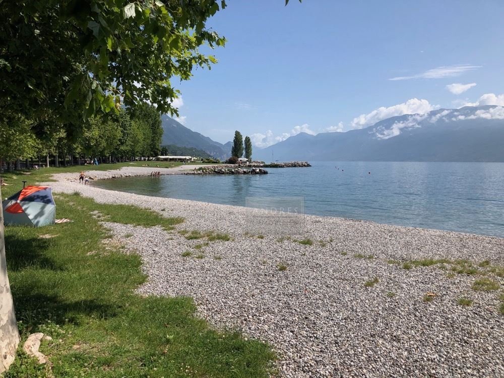 Maderno-Bilocale-F26-Spiaggia-libera-Toscolano