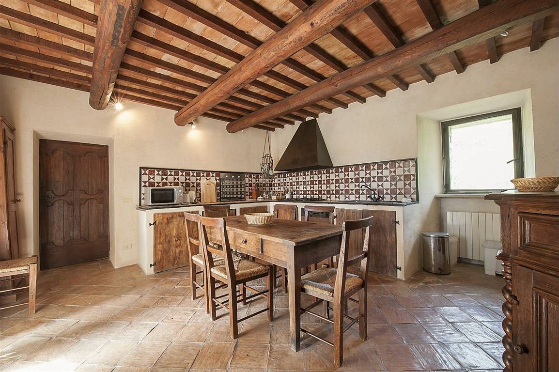 14-s576-kitchen