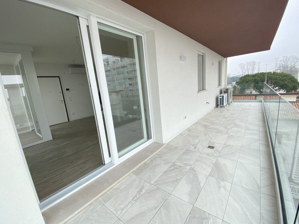 Balkon 1